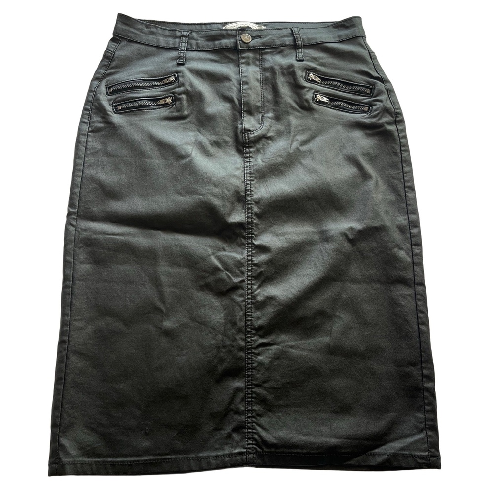 The Main Street Exchange Black Faux Leather High Waisted Zip Pockets Pencil Skir